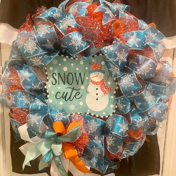 Snow Cute Wreath - Picture 2 of 3